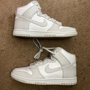 Nike Dunk High Top men size 9.
